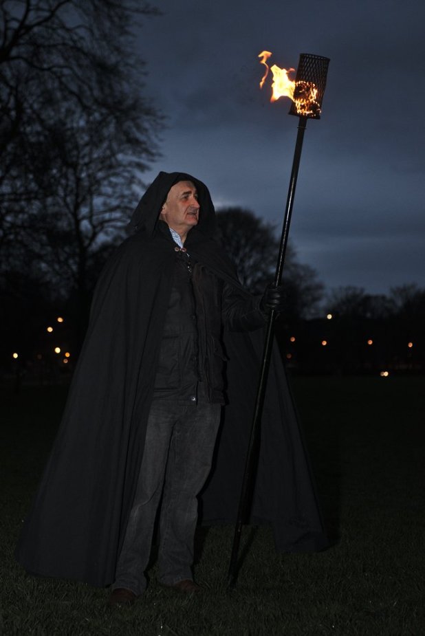 Torchbearers light up the Meadows by Asier Goikoetxea